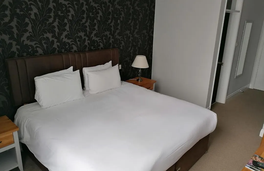 Castle Hotel-1