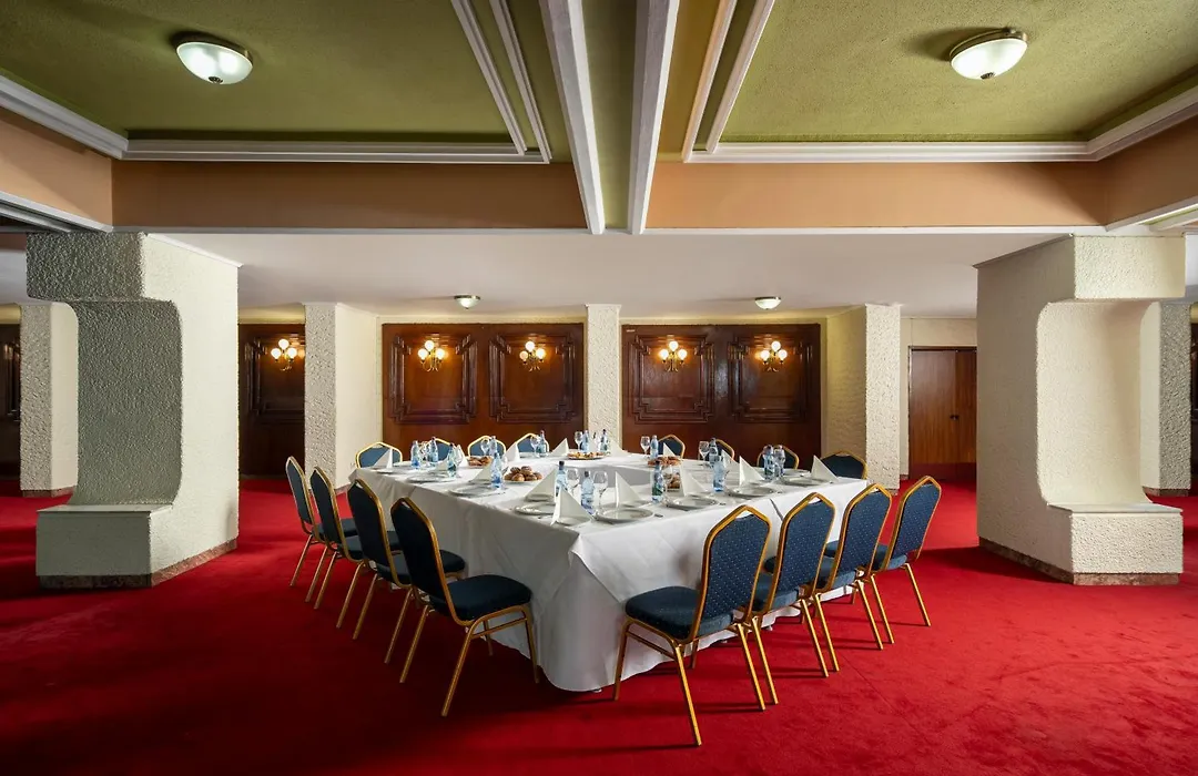 Hotel Moldova-1