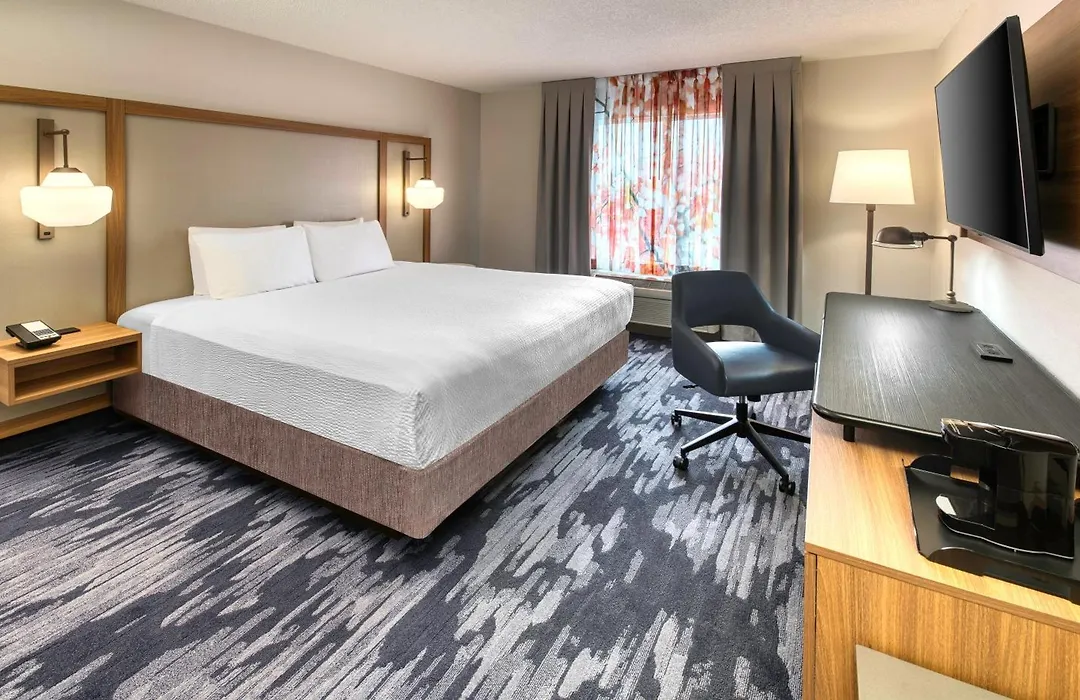 Fairfield Inn & Suites By Marriott Toronto Brampton-1