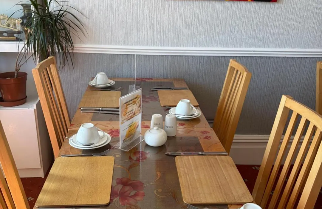 Adelphi Guest House-1