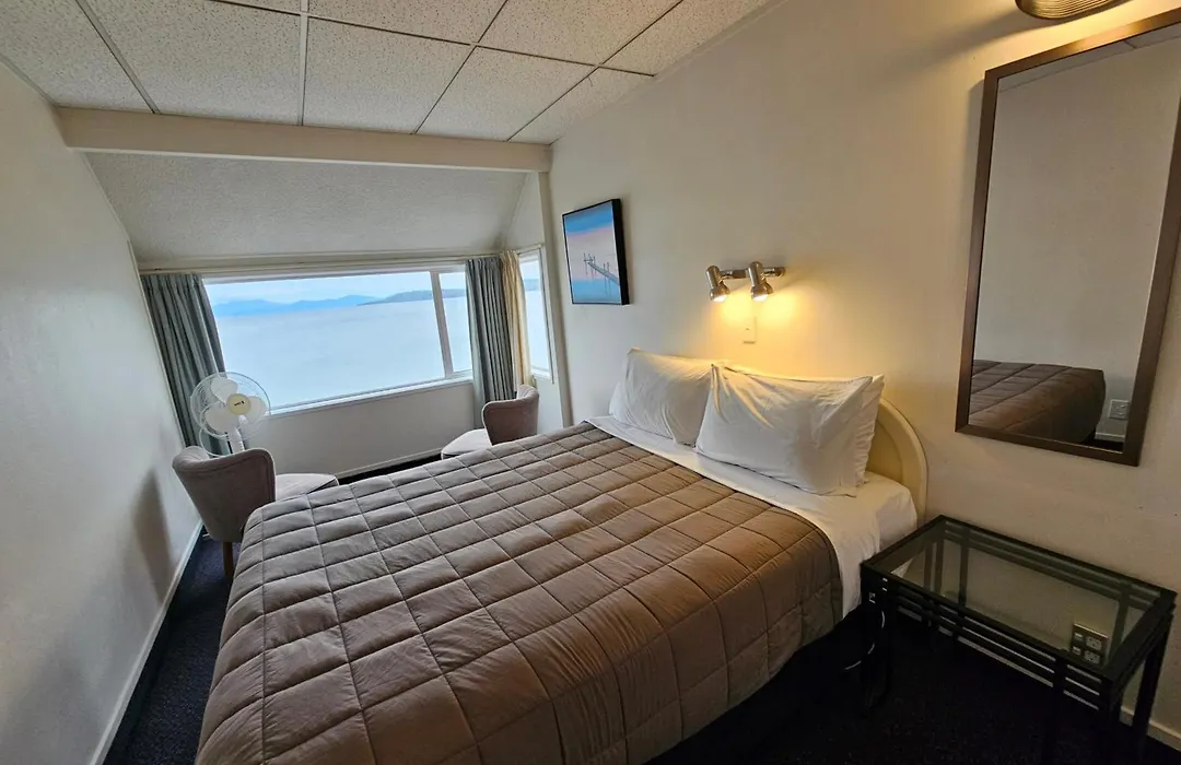 Tui Oaks Motel-1