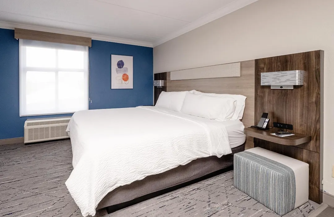 Holiday Inn Express Hotel & Suites Charleston - Northwoods By Ihg-1