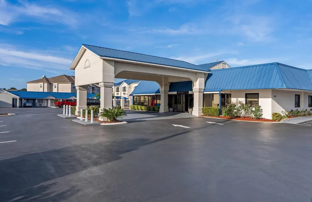 Days Inn By Wyndham Troy-1