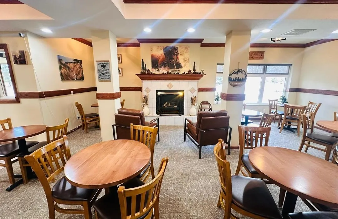 Yellowstone Lodge-1