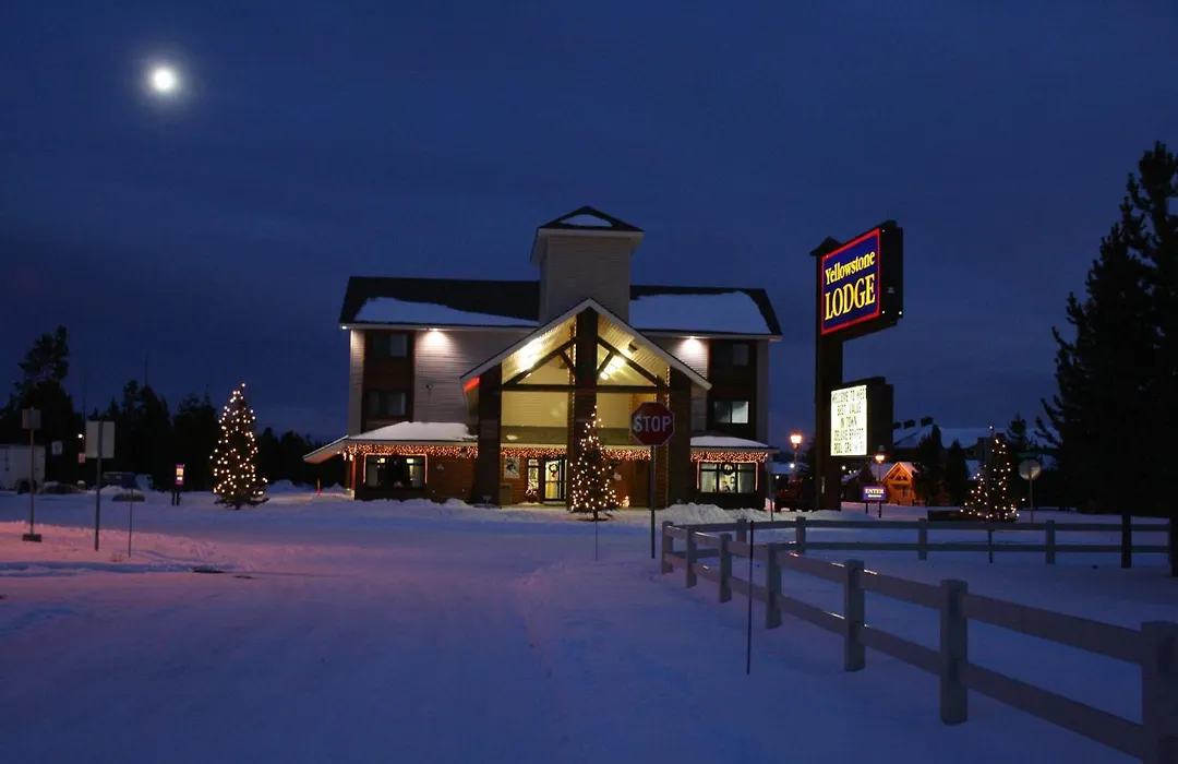 Yellowstone Lodge-1