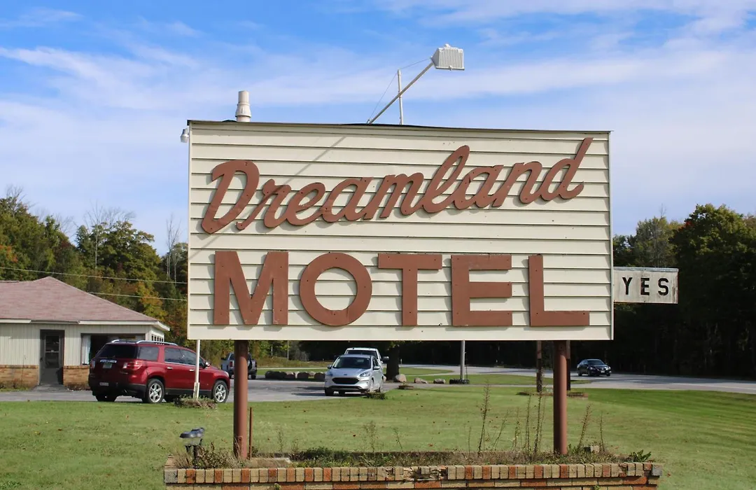 Adoba Dreamland-1