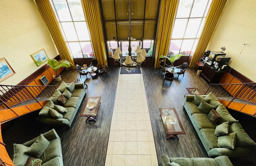 Mystic River Hotel & Suites-1