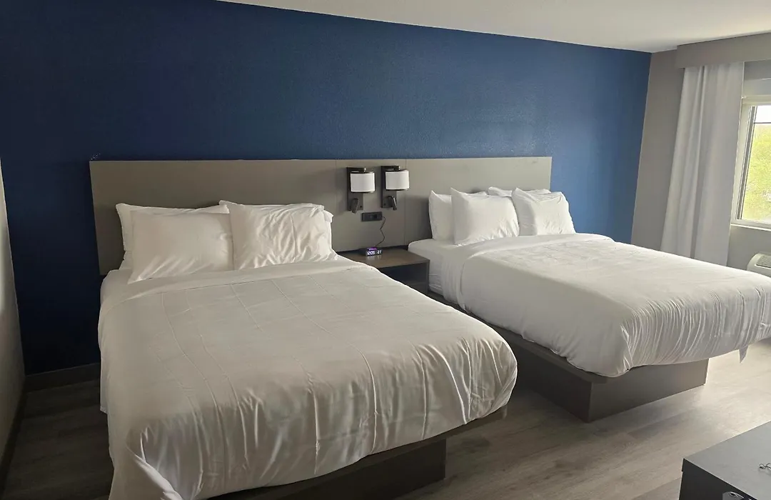 Rodeway Inn-1