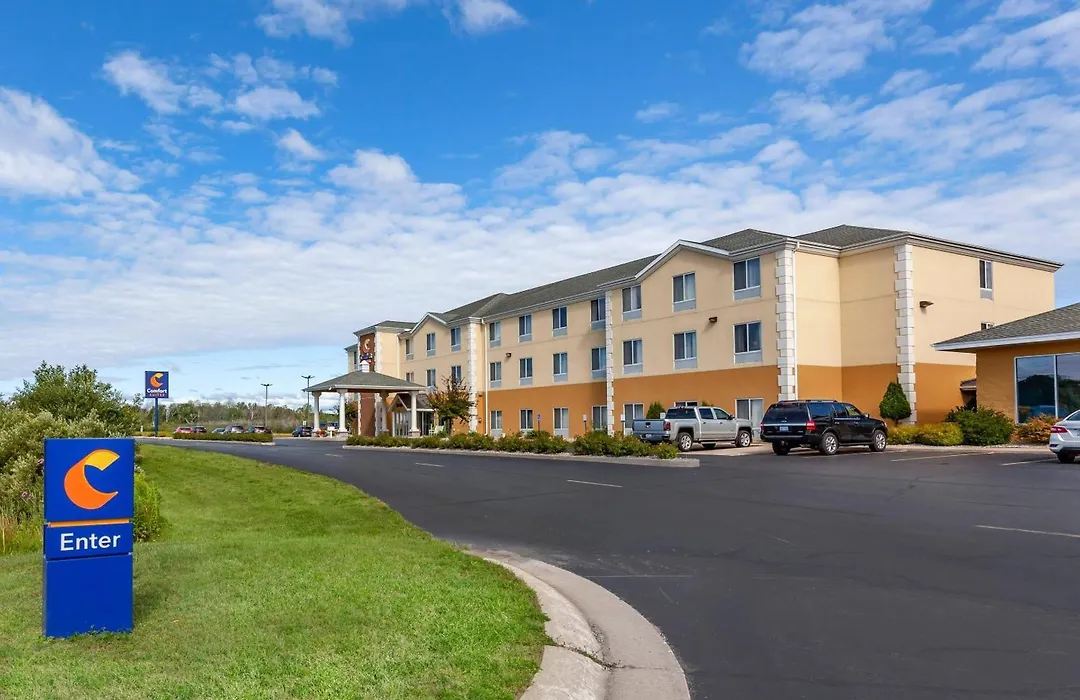 Comfort Suites Escanaba West-1