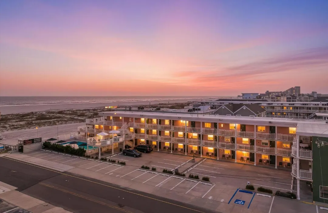 Coliseum Ocean Resort-1