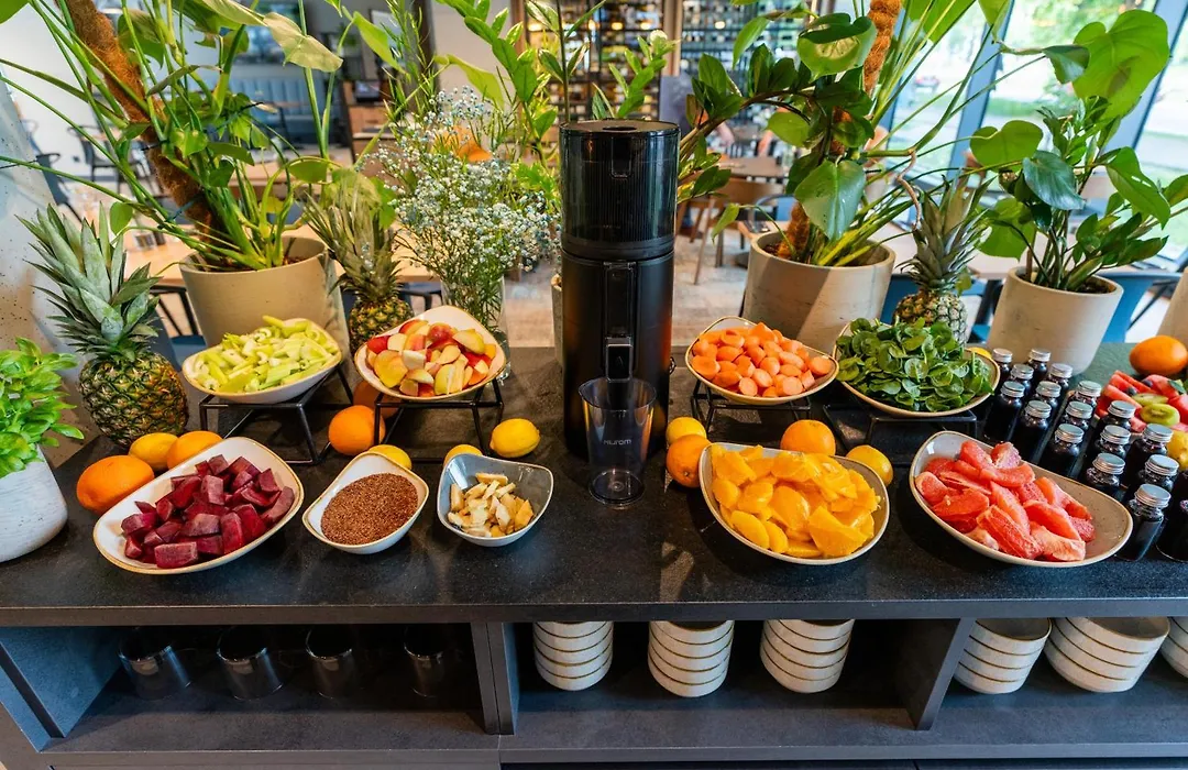 Q Hotel Plus Wroclaw-1