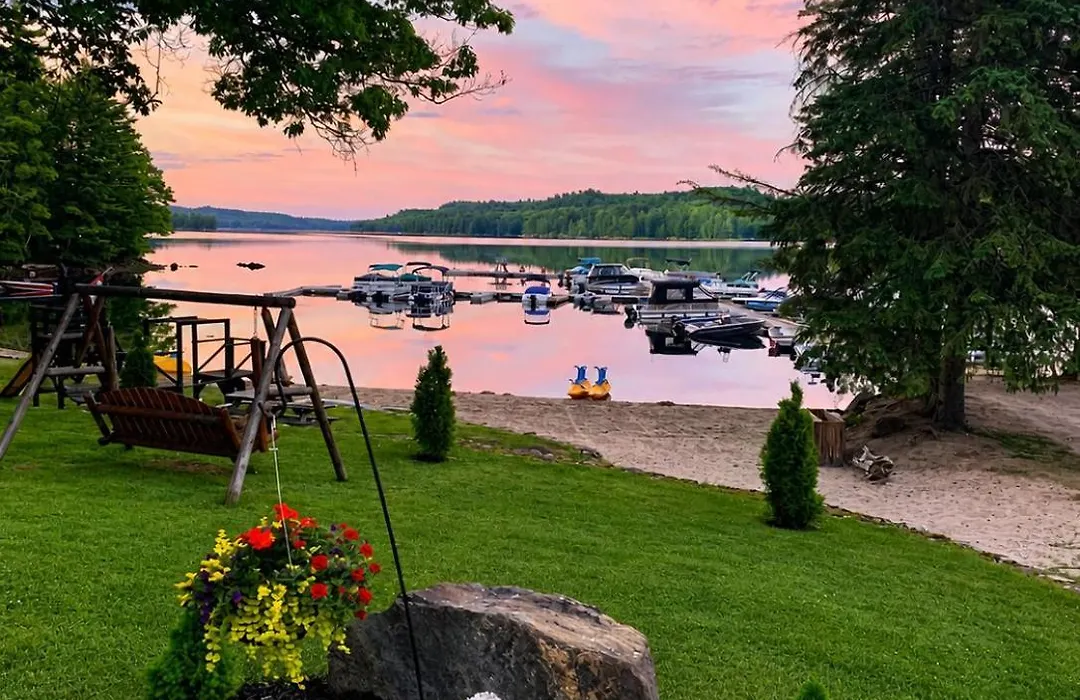 Little Hawk Resort & Marina-1