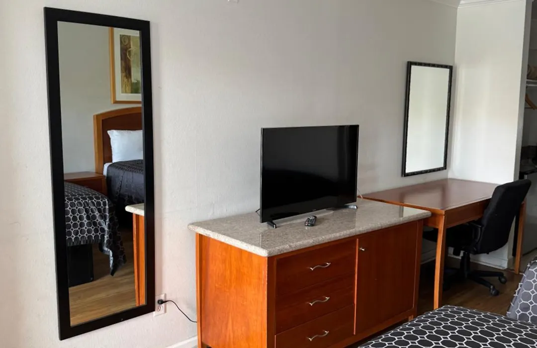 National Inn Garden Grove-1
