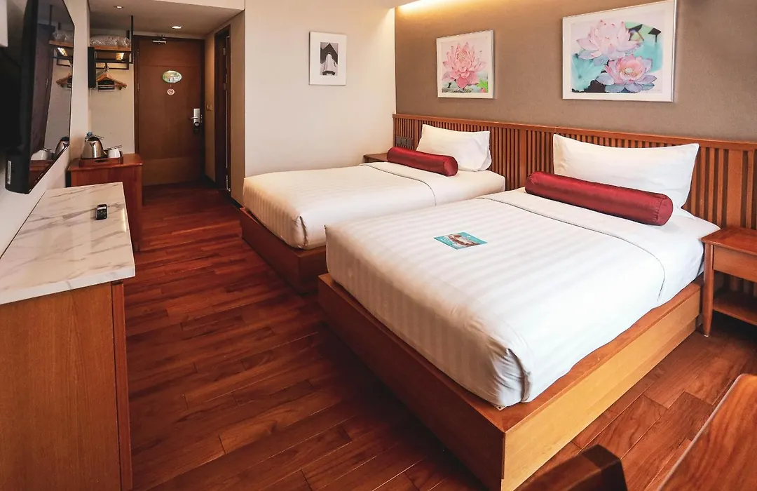 Ivory Hotel Bandung-1