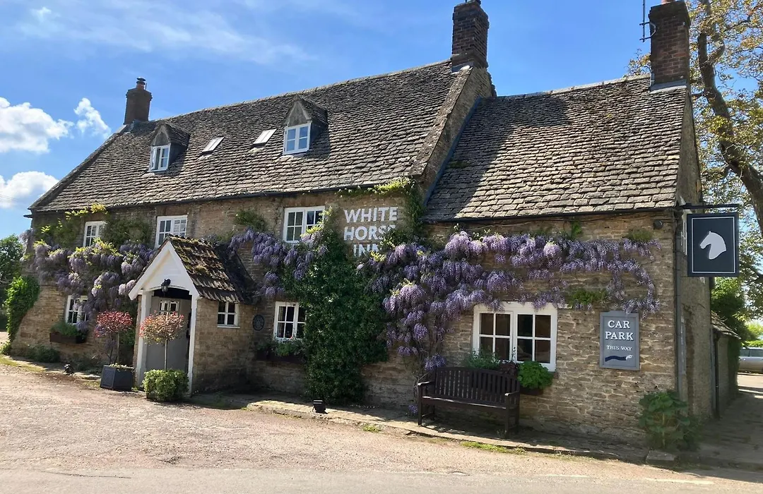 The White Horse Inn-1