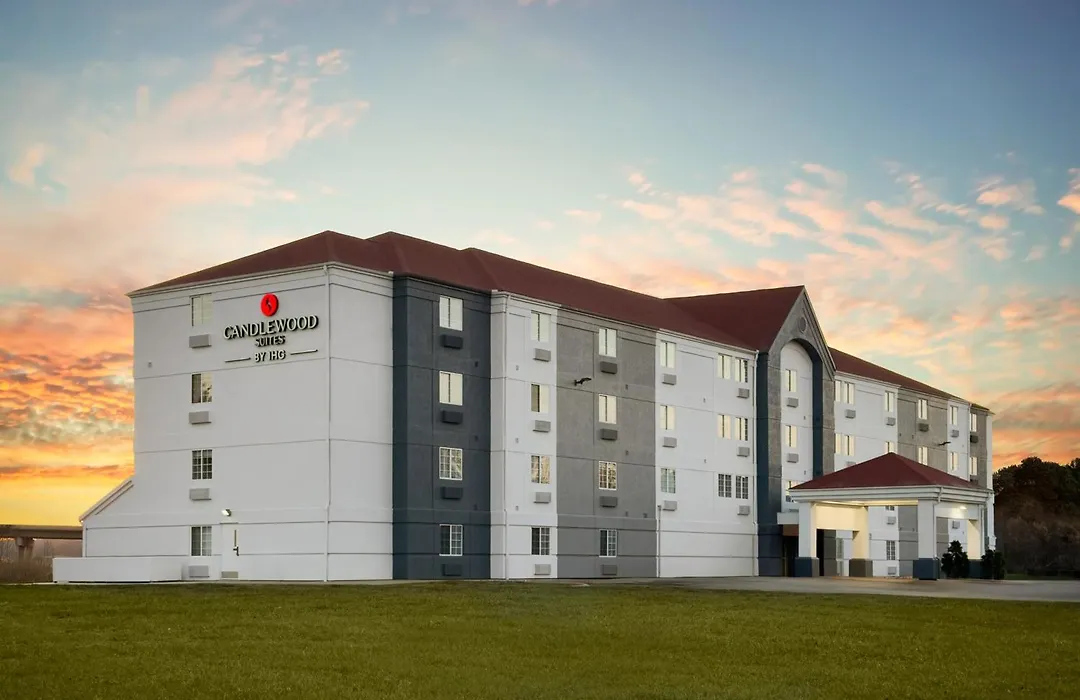 Candlewood Suites - Topeka West By Ihg-1