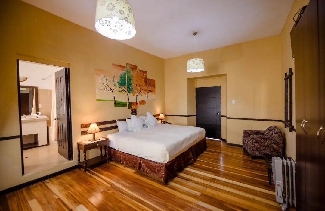 Yabar Hotel Plaza-1