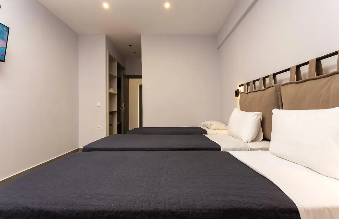 Wilde Rose Hotel-1