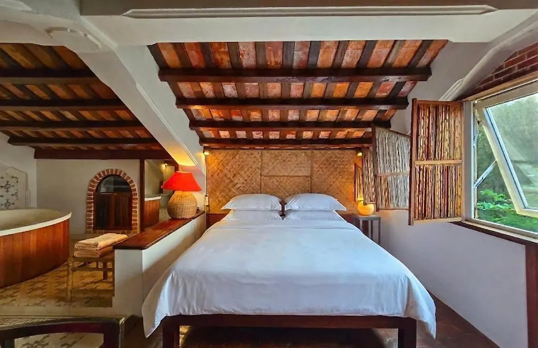 Villa Louise Hue Beach Boutique Hotel-1