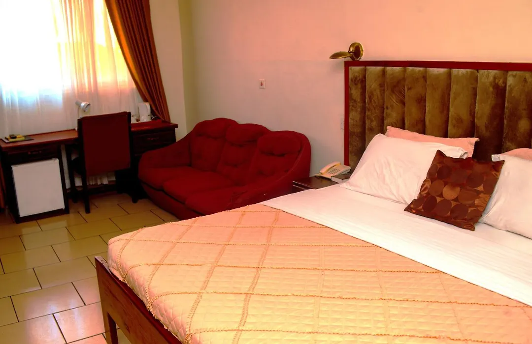 Kunta Kinte Hotel-1