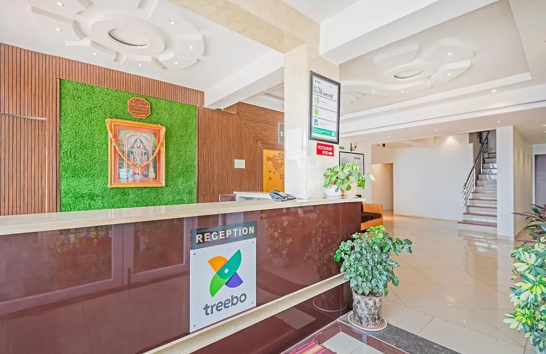 Treebo Kuber Palace With Swimming Pool-1