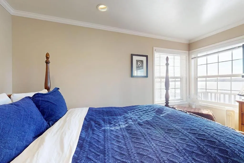 Bayside Cottage-1