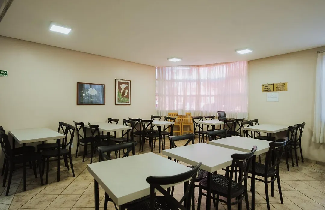 Hotel Nacional Service - Fácil acesso a Região da 44 e Rodoviária-1