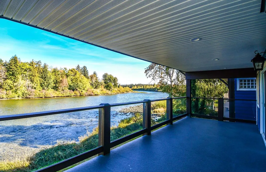 Chateau Riverside-1