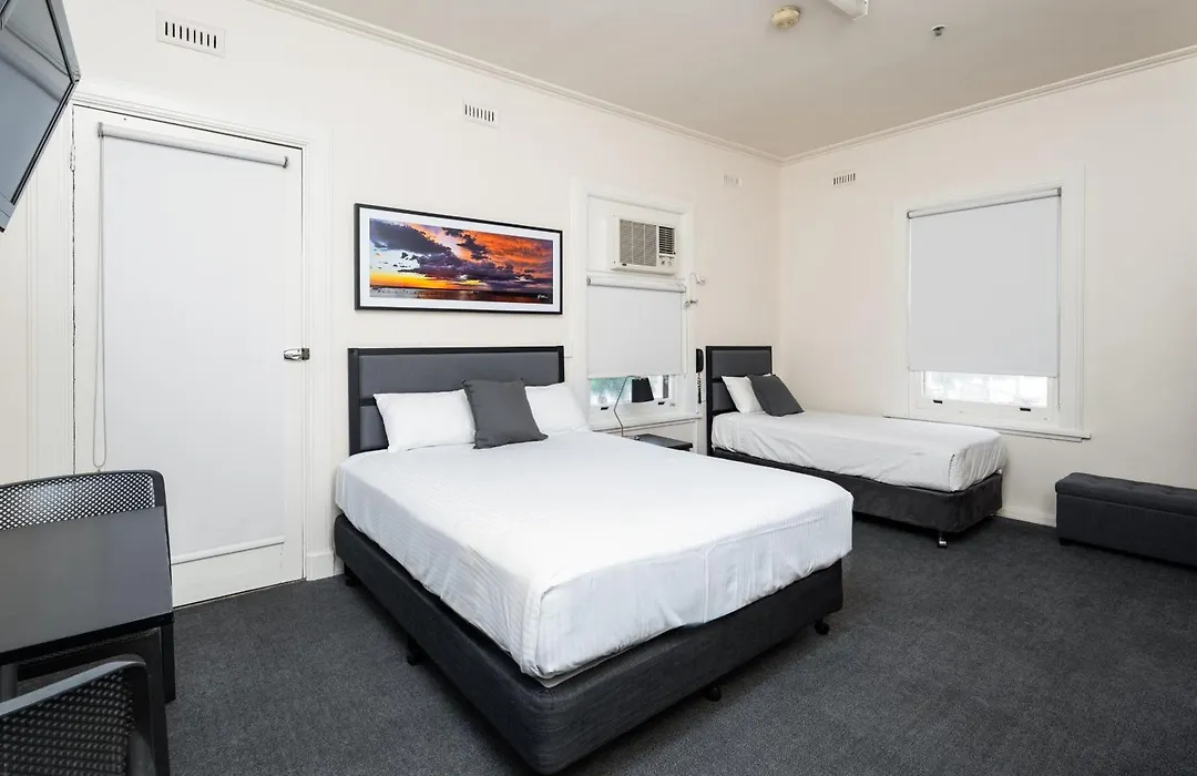 Hotel Renmark-1