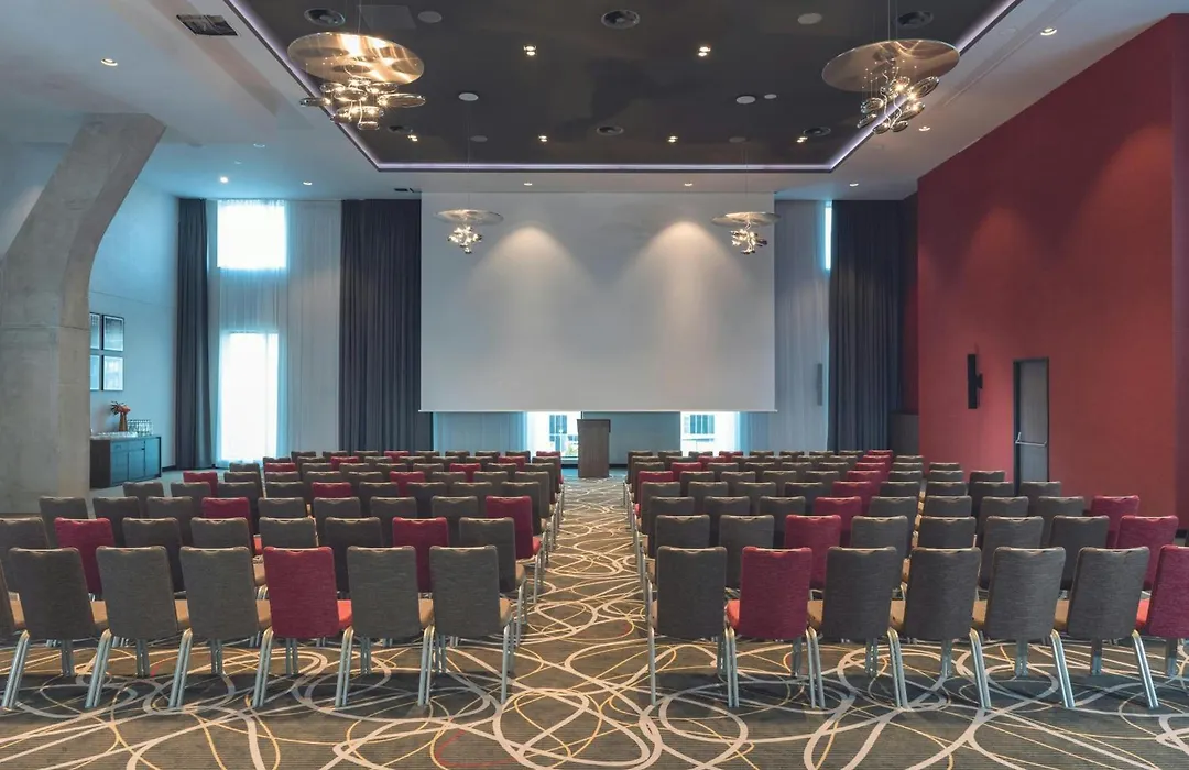Leonardo Royal Hotel Amsterdam-1