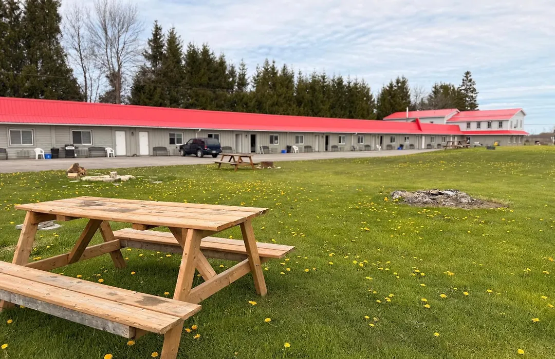 Wiarton Willys Inn-1