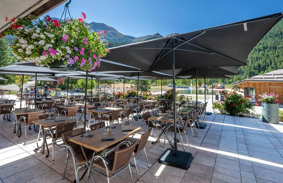 Hôtel et Camping O2 Orcières Outdoor Area-1