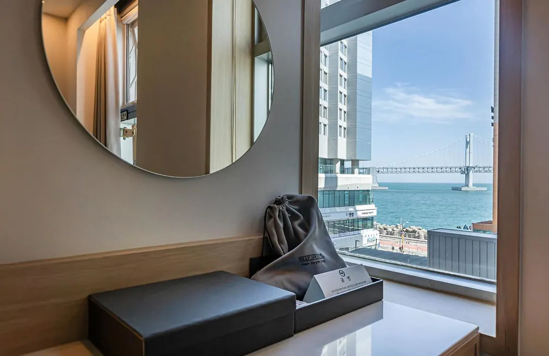 Gray 193 Hotel-1