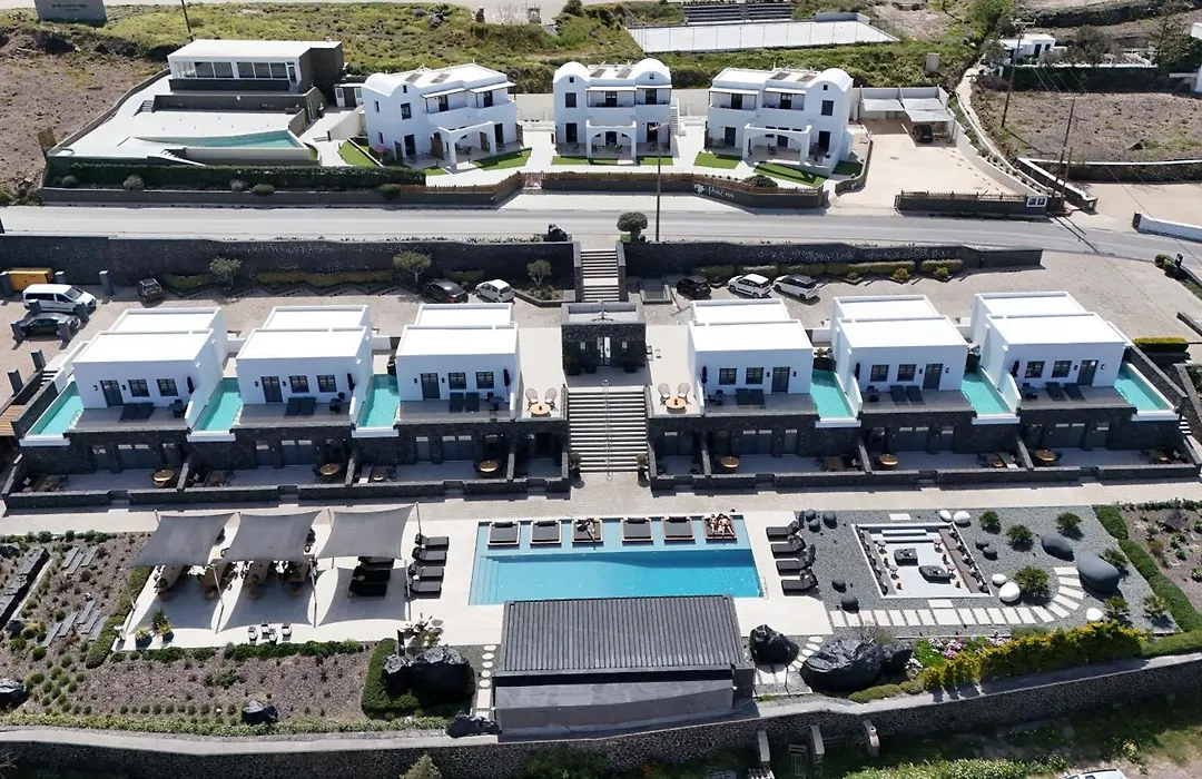 SantAnna Luxury Suites-1
