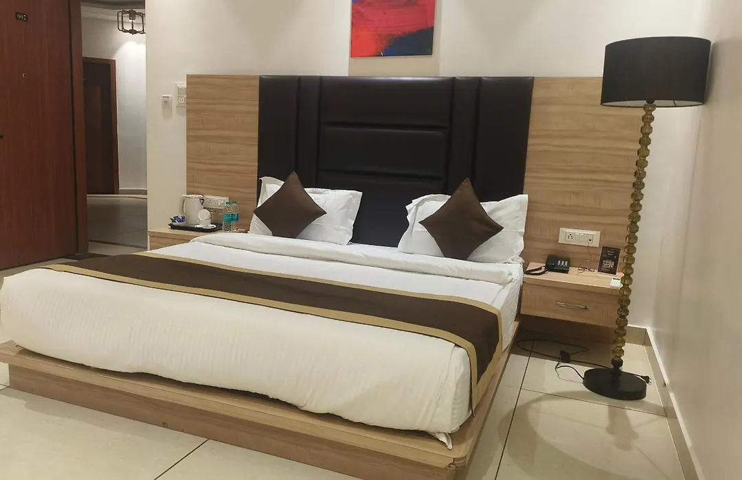 Hotel Darbar-E-Khas-1