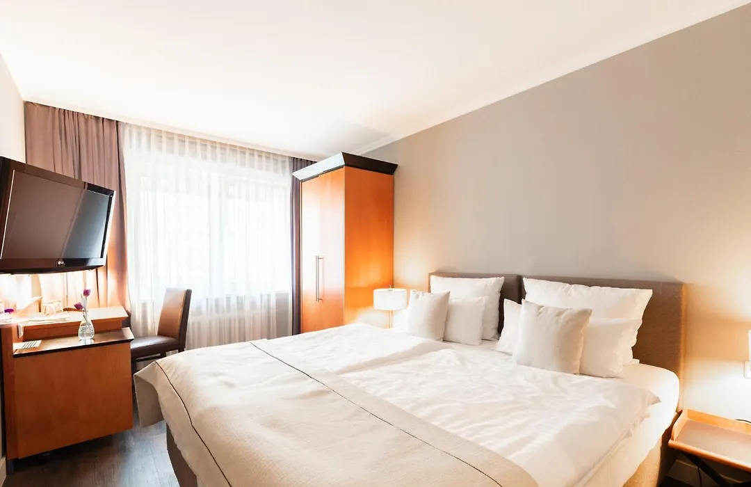 Garner Hotel Friedrichshafen By Ihg-1