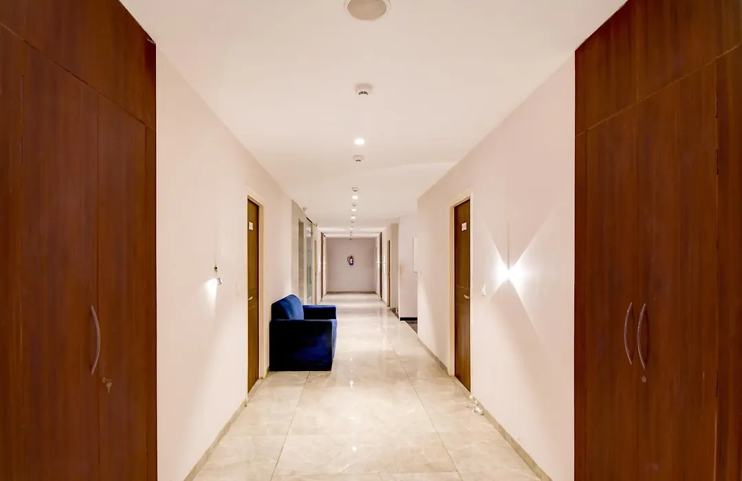 Super Oyo Townhouse Vibhuti Khand Gomti Nagar Formerly Pratham Inn-1
