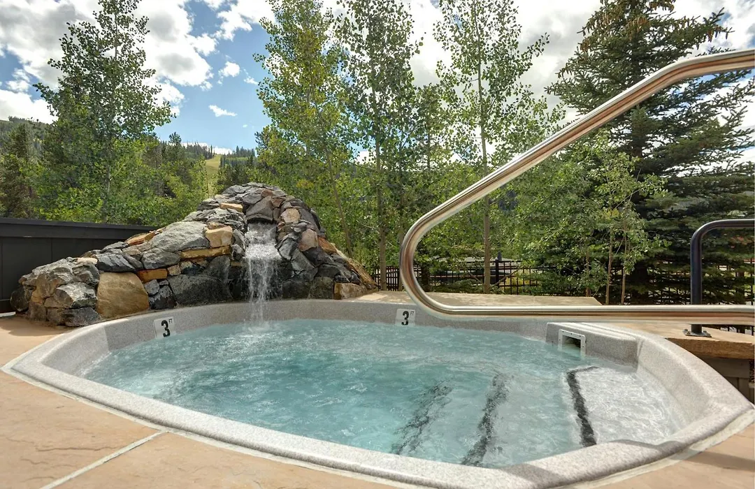 Jackpine & Black Bear Condos By Vail Resorts-1