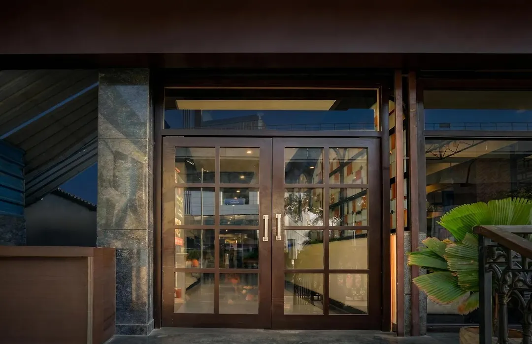 Super Townhouse Oak Mahadevapura Opposite Phoenix Mall Formerly Grand Wilton Inn-1