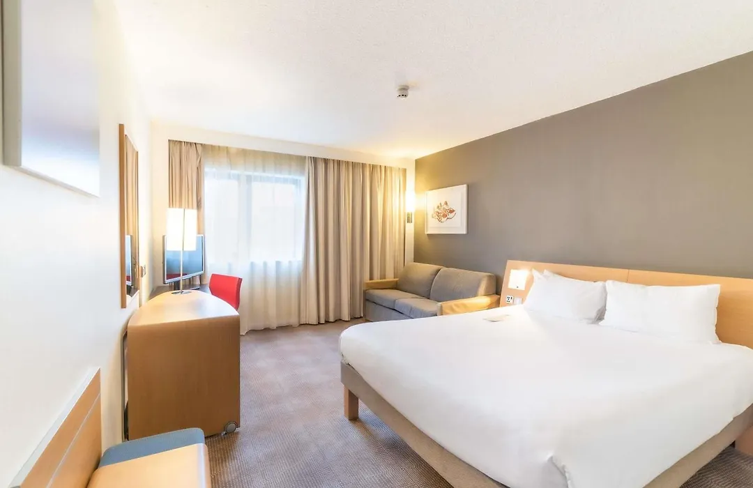 Novotel Southampton-1