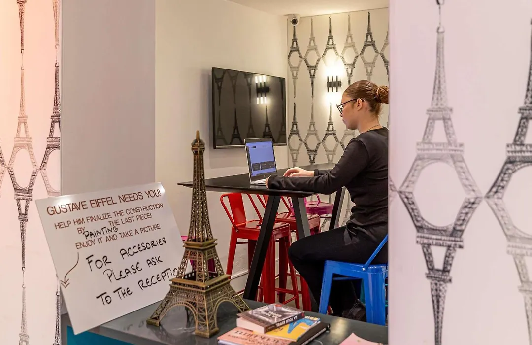 Ibis Styles Paris Eiffel Cambronne-1