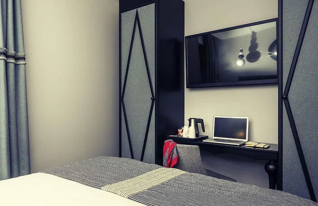 Mercure Paris Arc De Triomphe Wagram-1