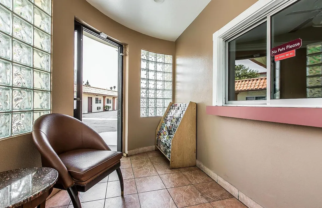 Rodeway Inn Ventura Midtown-1