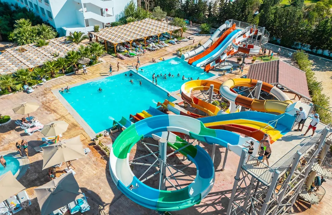Zodiac Hotel & Aqua Park-1