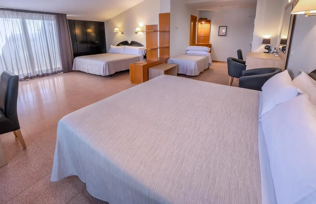Caprici Beach Hotel & Spa-1