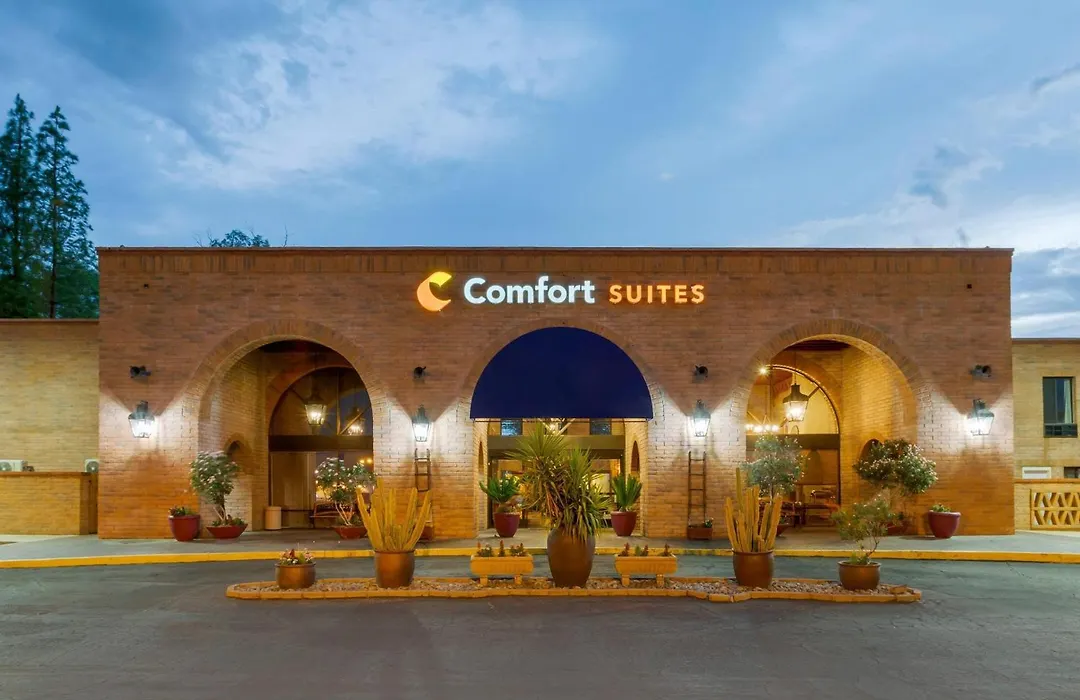 Comfort Suites Tucson Near Sabino Canyon-1