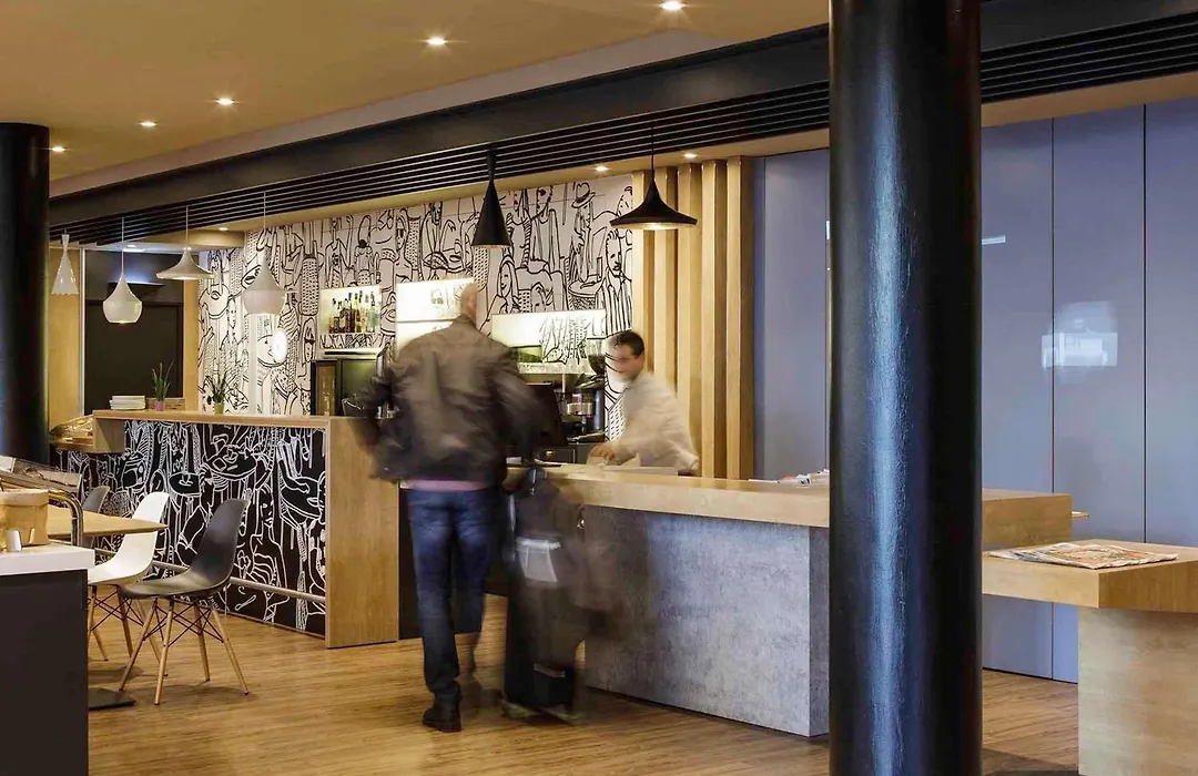 Ibis Granada-1