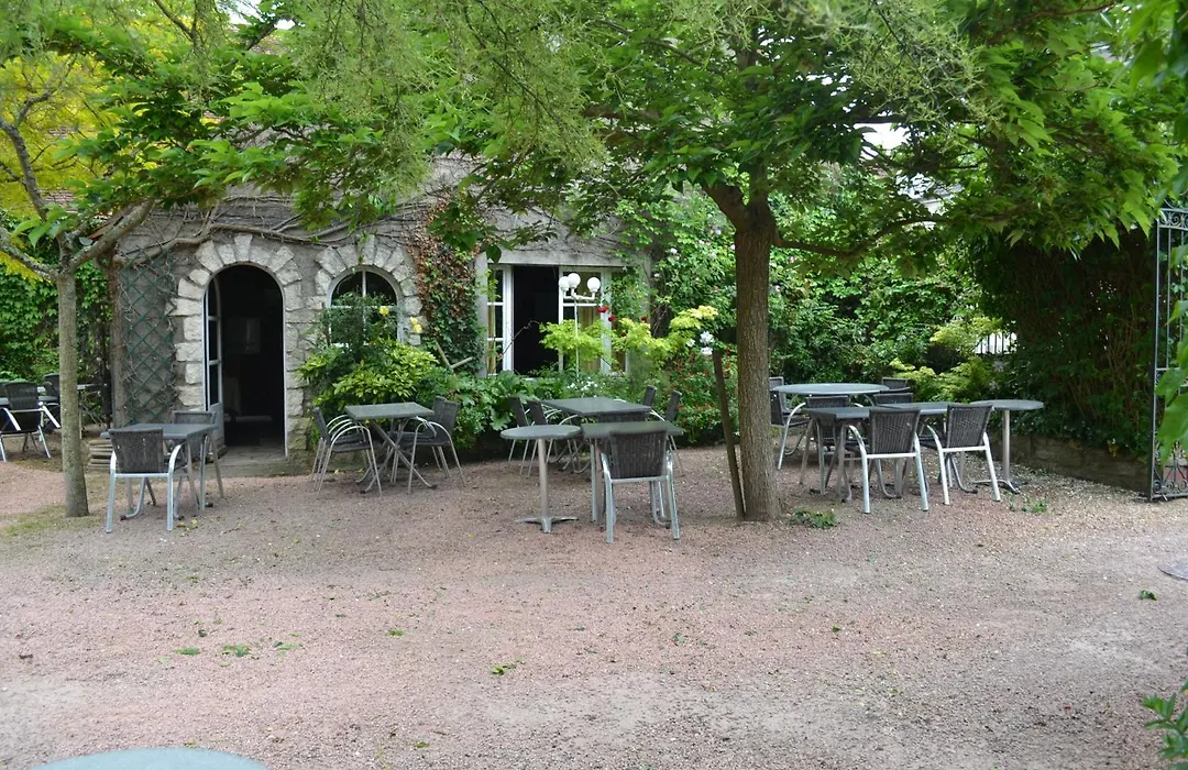 Logis Hotel Saint-Joseph-1