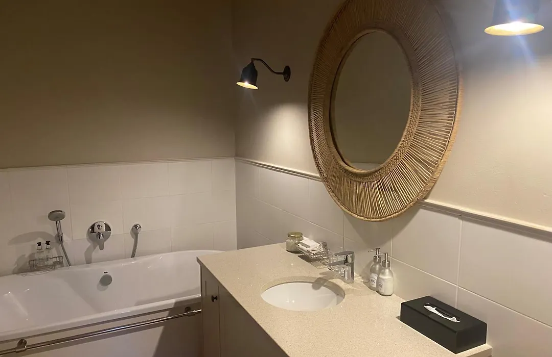 Klein Welmoed Luxury Guest House-1