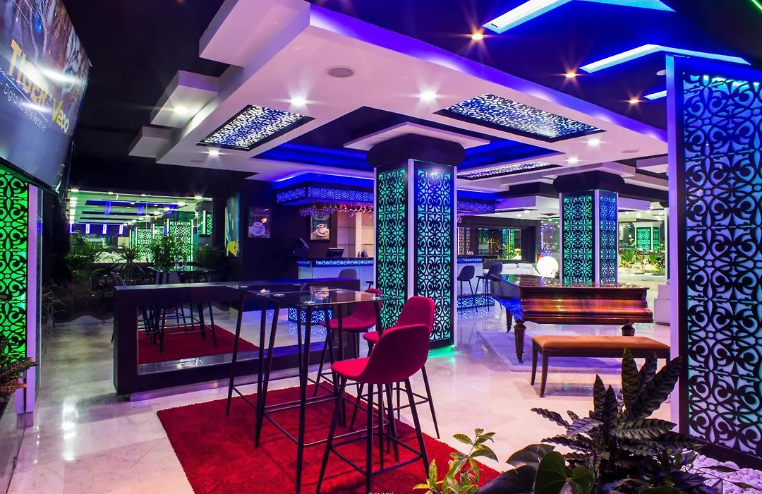 Hôtel Tanjah Flandria-1